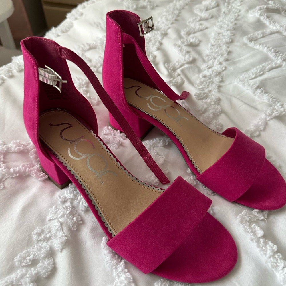 Women’s pink Ankle-Strap Block Heel Sandals size 7.5